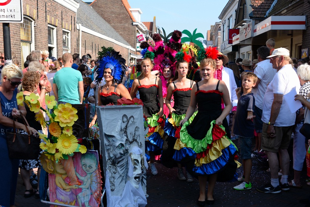 ../Images/Zomercarnaval Noordwijkerhout 178.jpg